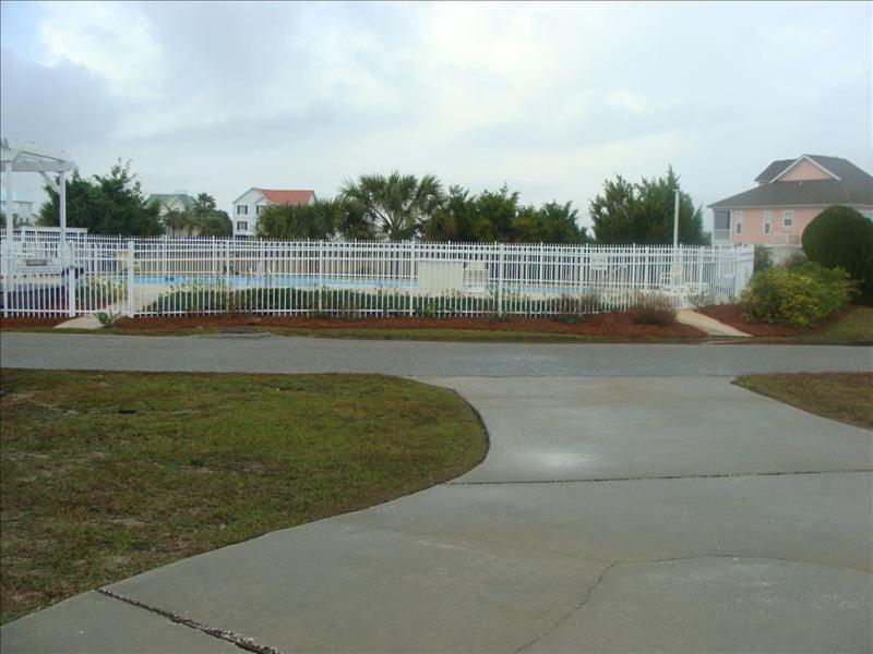 Four-Bedroom House With Great View! Pool Across The Street! Hunting Island Pass! Harbor Island エクステリア 写真